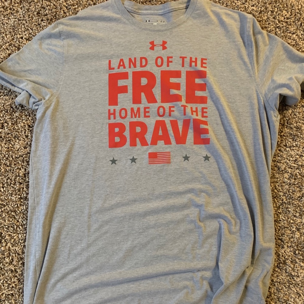 Like new Under Armour T shirt